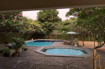 2 Floor house in Compound mumbai